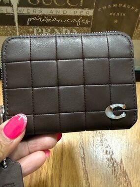 Coach Coachtopia Quilted Zip Around Wallet – Brown NWT